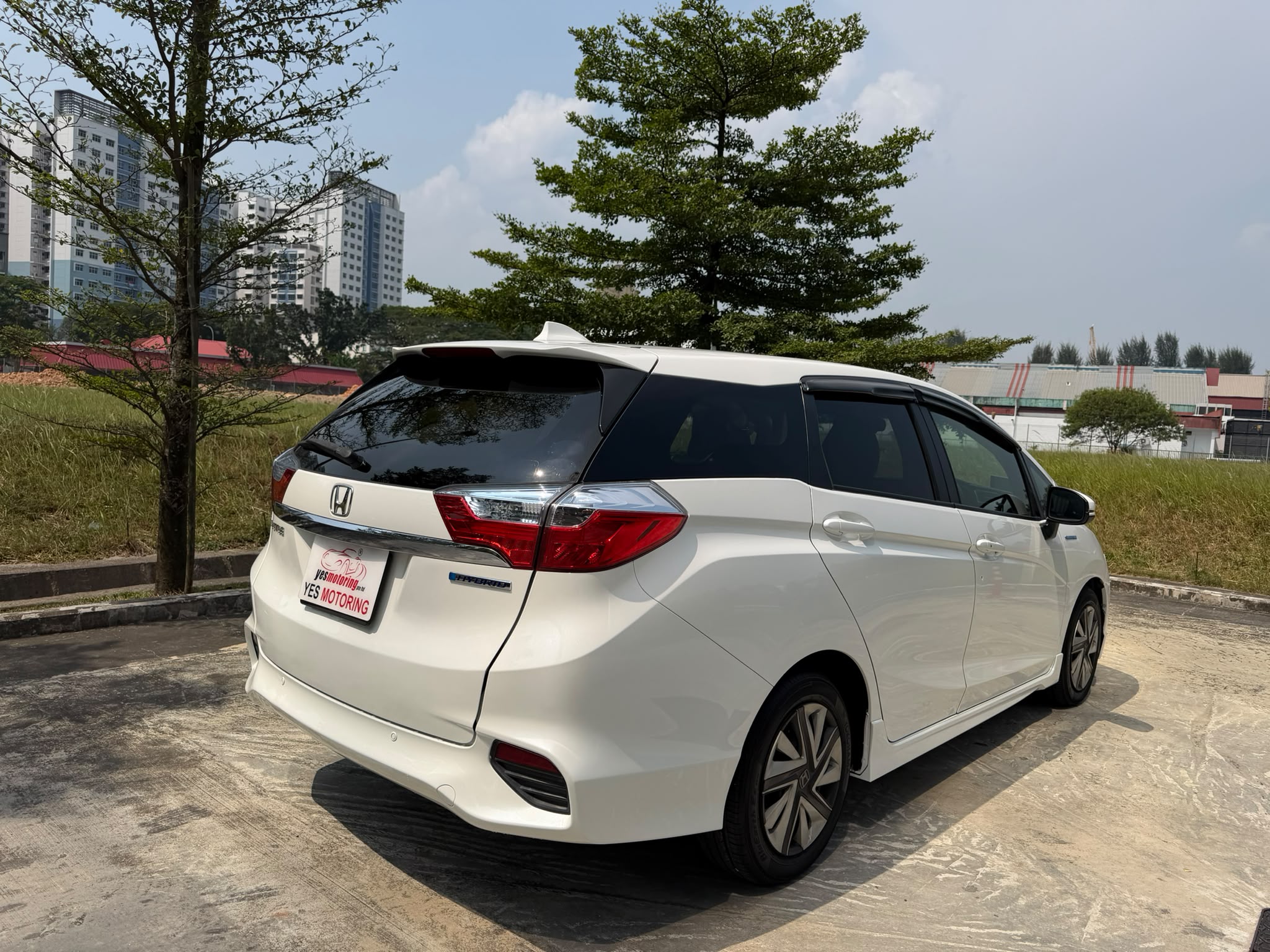 Honda Shuttle Hybrid 1.5A
