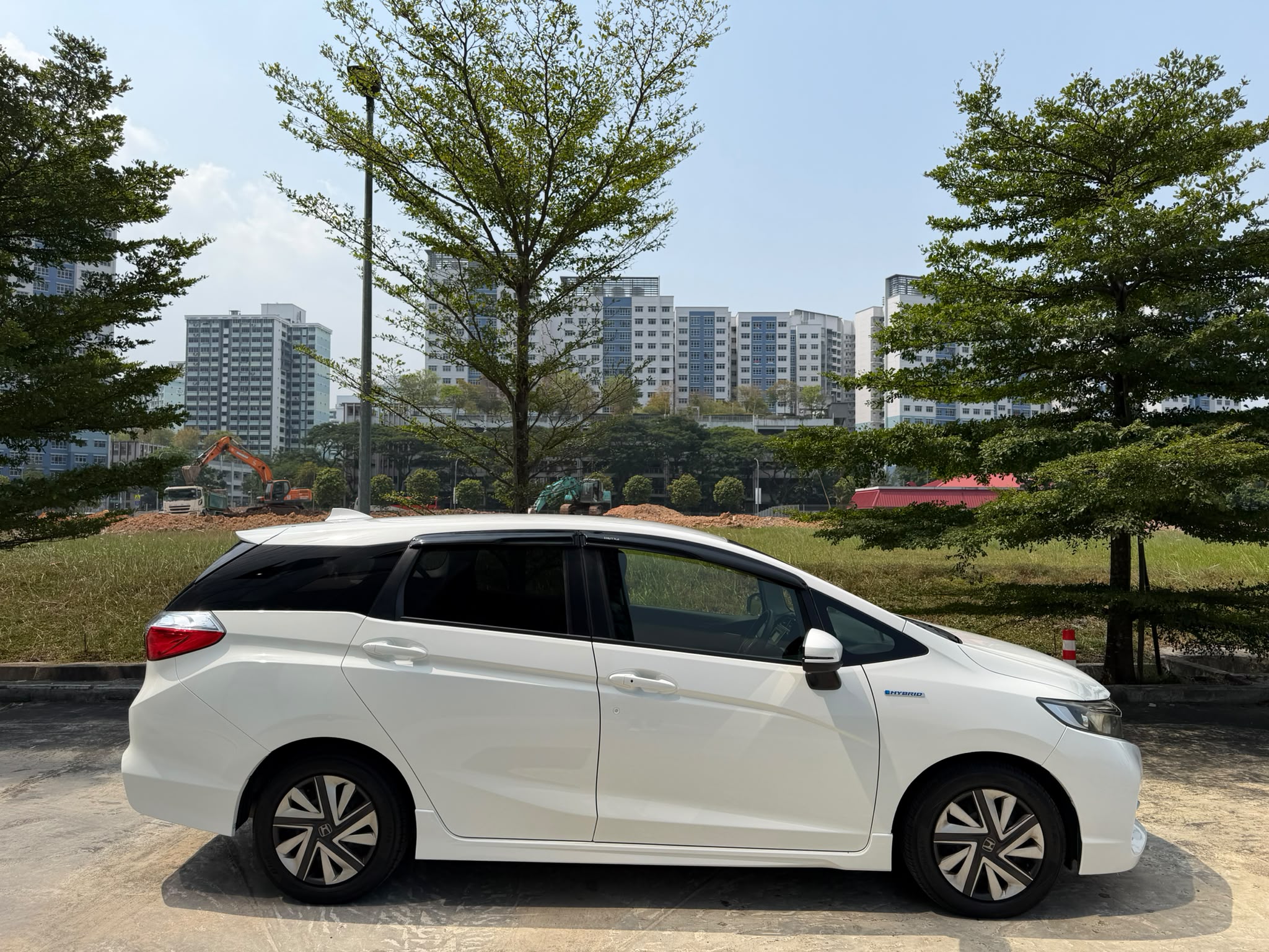 Honda Shuttle Hybrid 1.5A