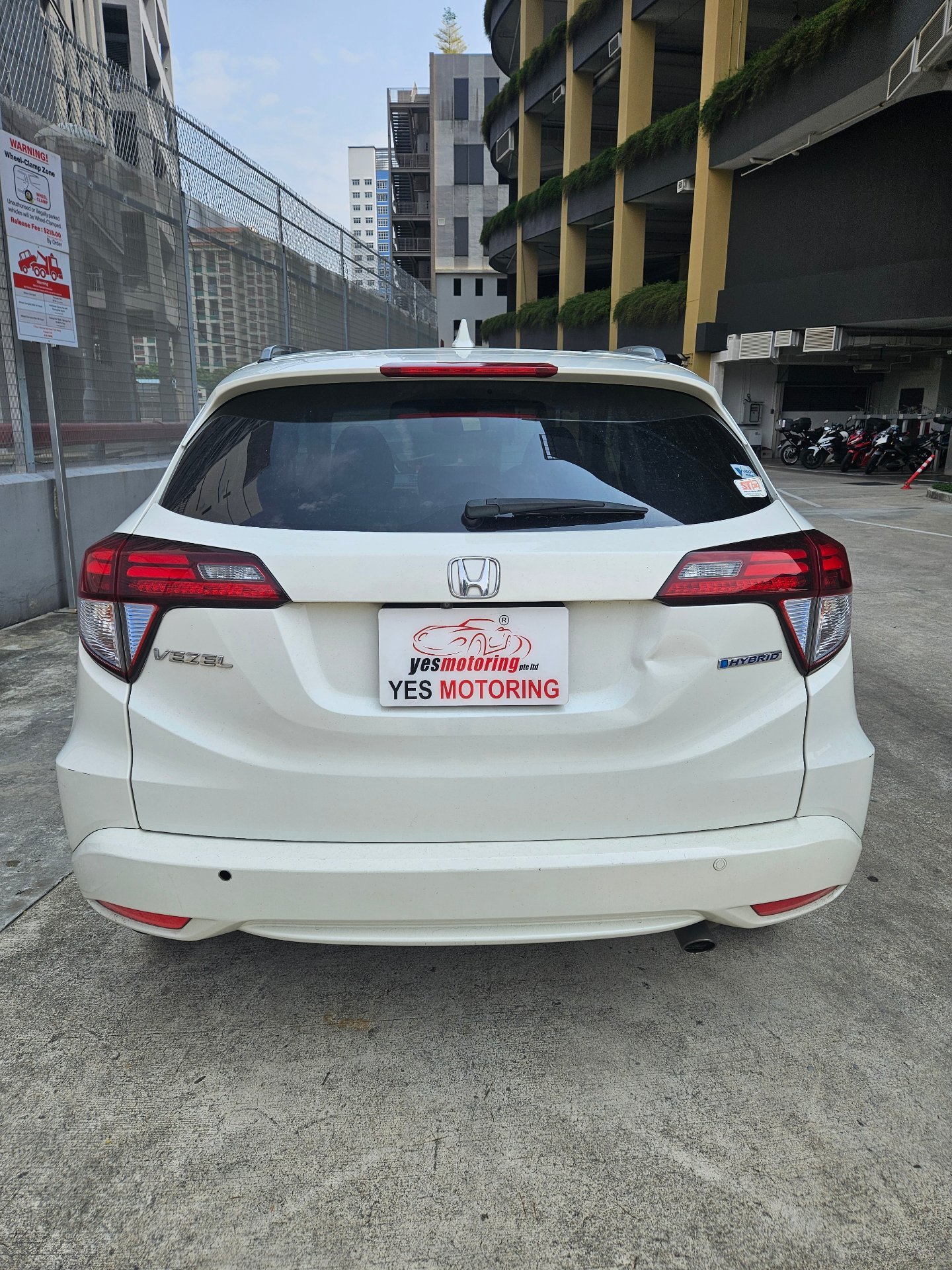 Honda Vezel Hybrid 1.5A