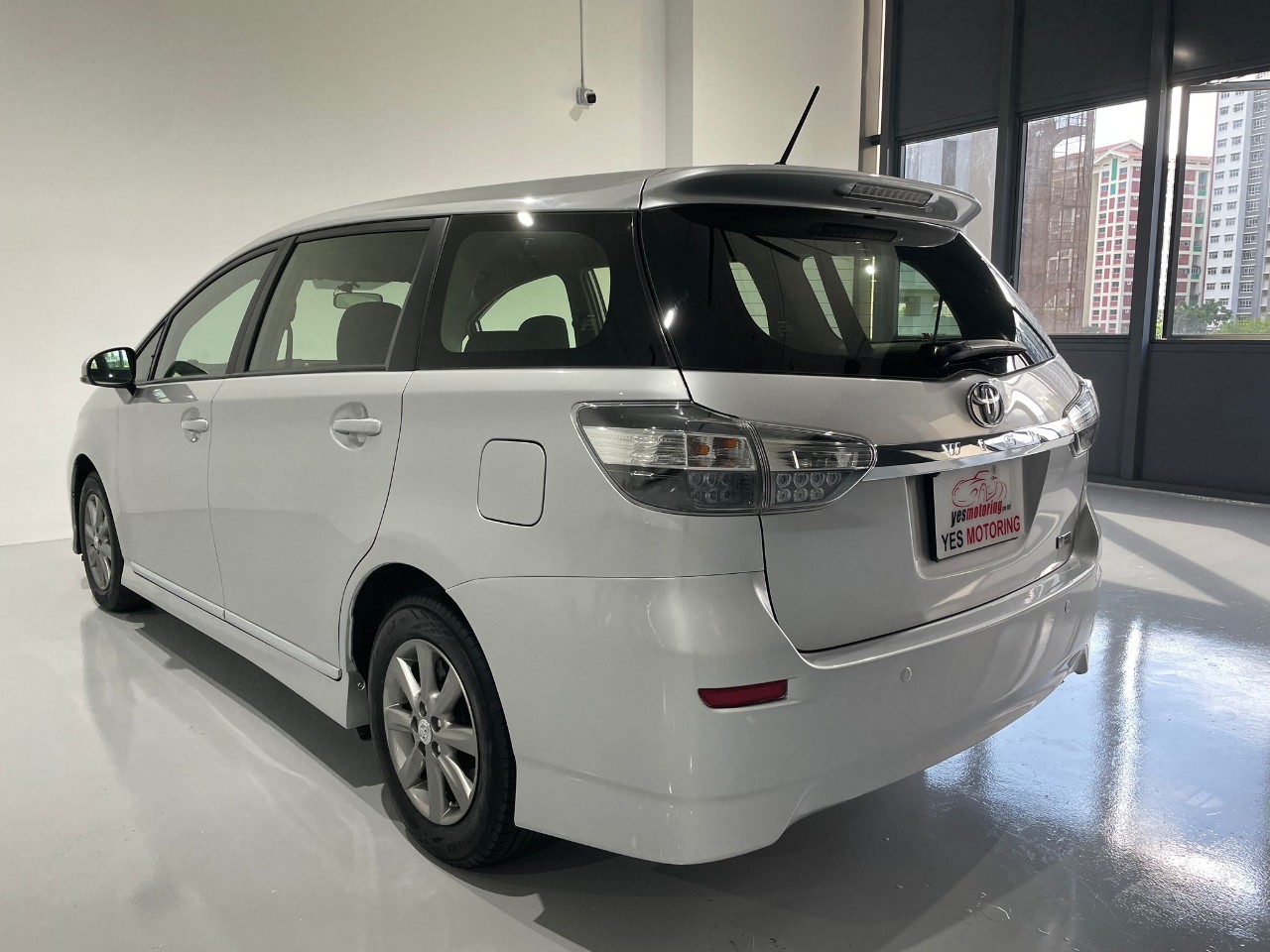 Toyota Wish 1.8A Elegance 