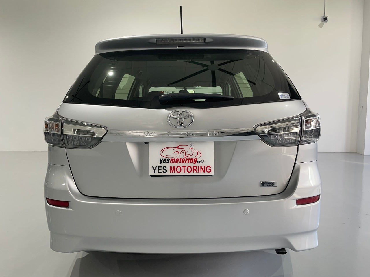 Toyota Wish 1.8A Elegance 
