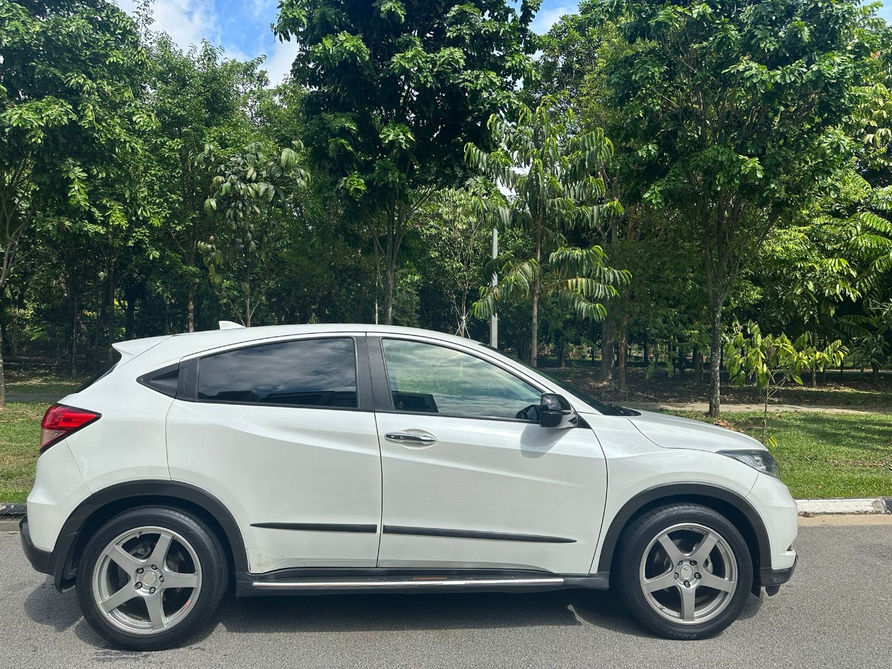 Honda vezel 1.5A