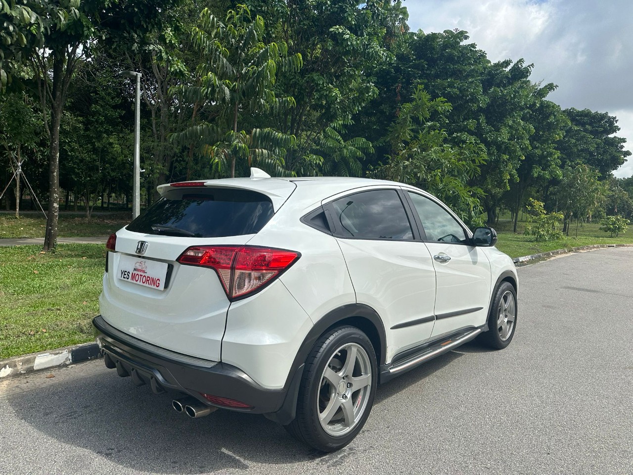 Honda vezel 1.5A