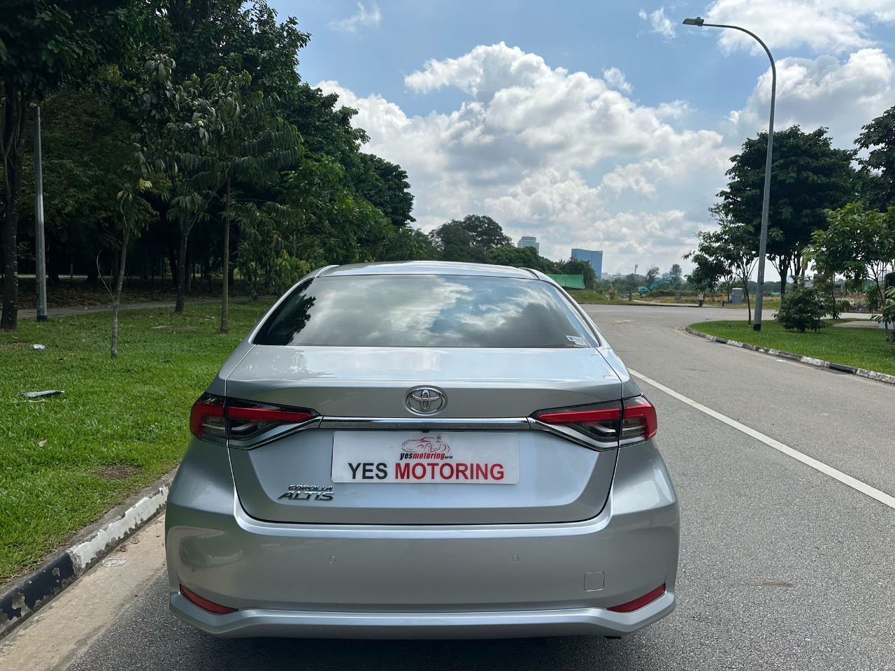 Toyota Corolla Altis 1.6A Standard 