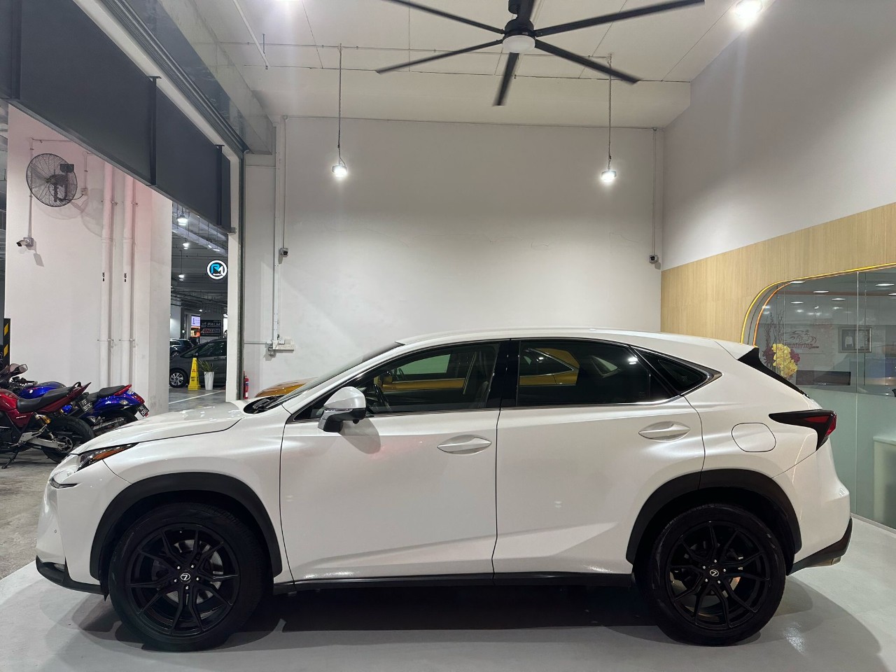 Lexus NX Turbo NX200t