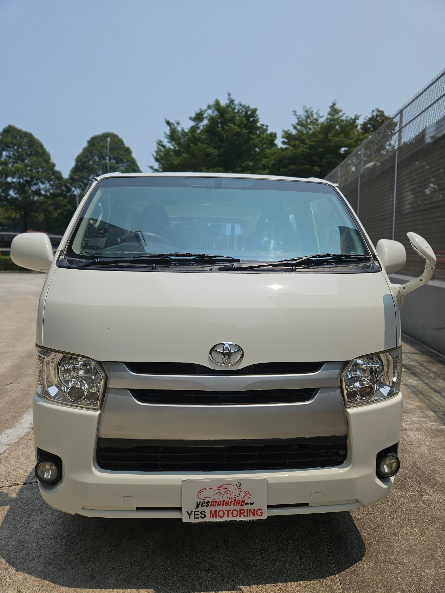 Toyota Hiace 3.0A DX (COE till 10/2030)