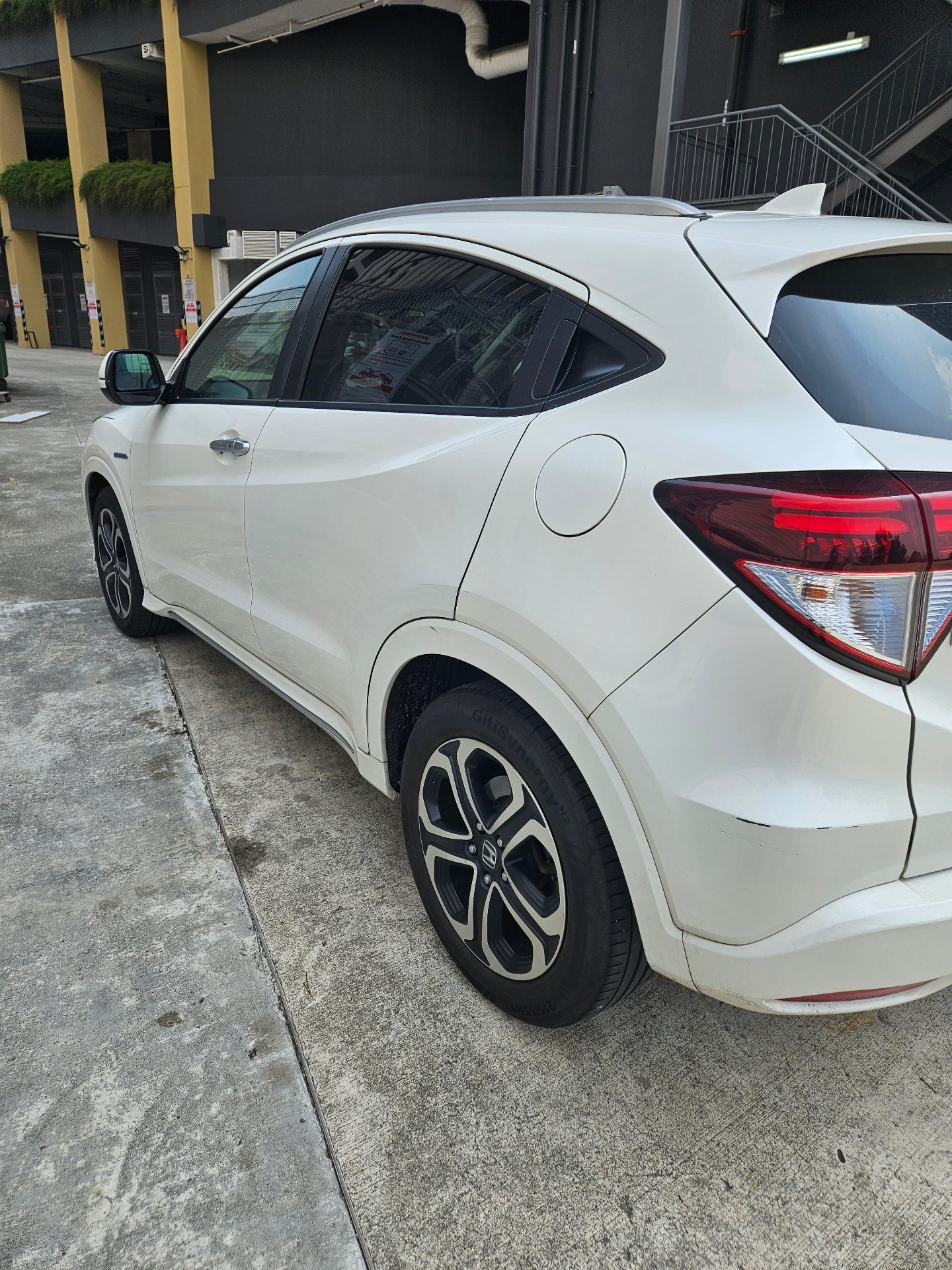 Honda Vezel Hybrid 1.5A