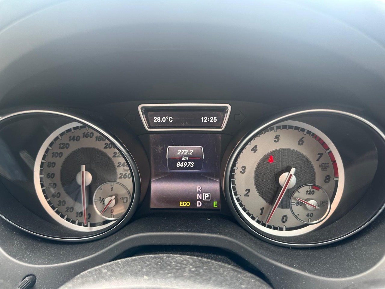 Mercedes-benz CLA200 AMG Line (COE till 12/2033)