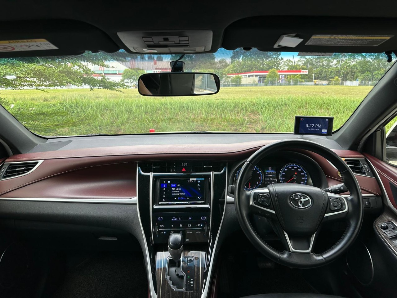 Toyota Harrier 2.0A Elegance 