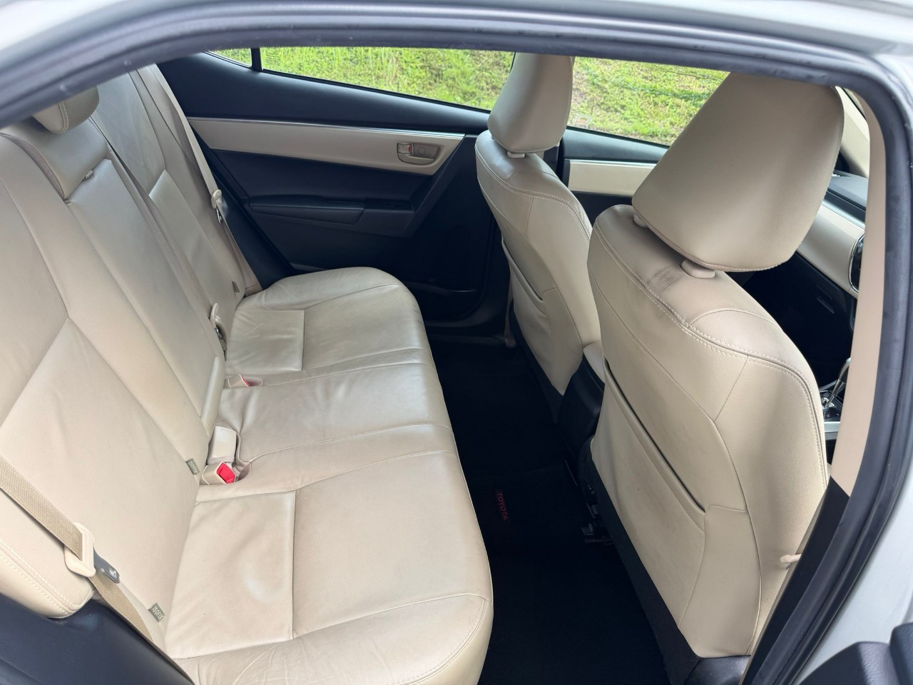 Toyota Corolla Altis 1.6A Elegance 